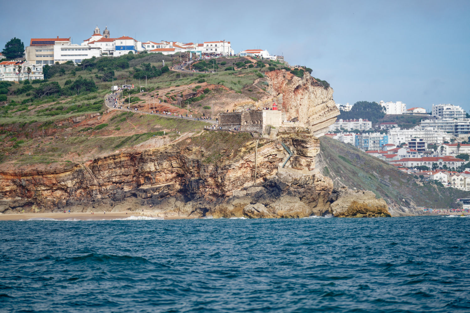 Moby Dick III: Forte S. Miguel Acanjo, Paradies für Big-Wave Surfer 